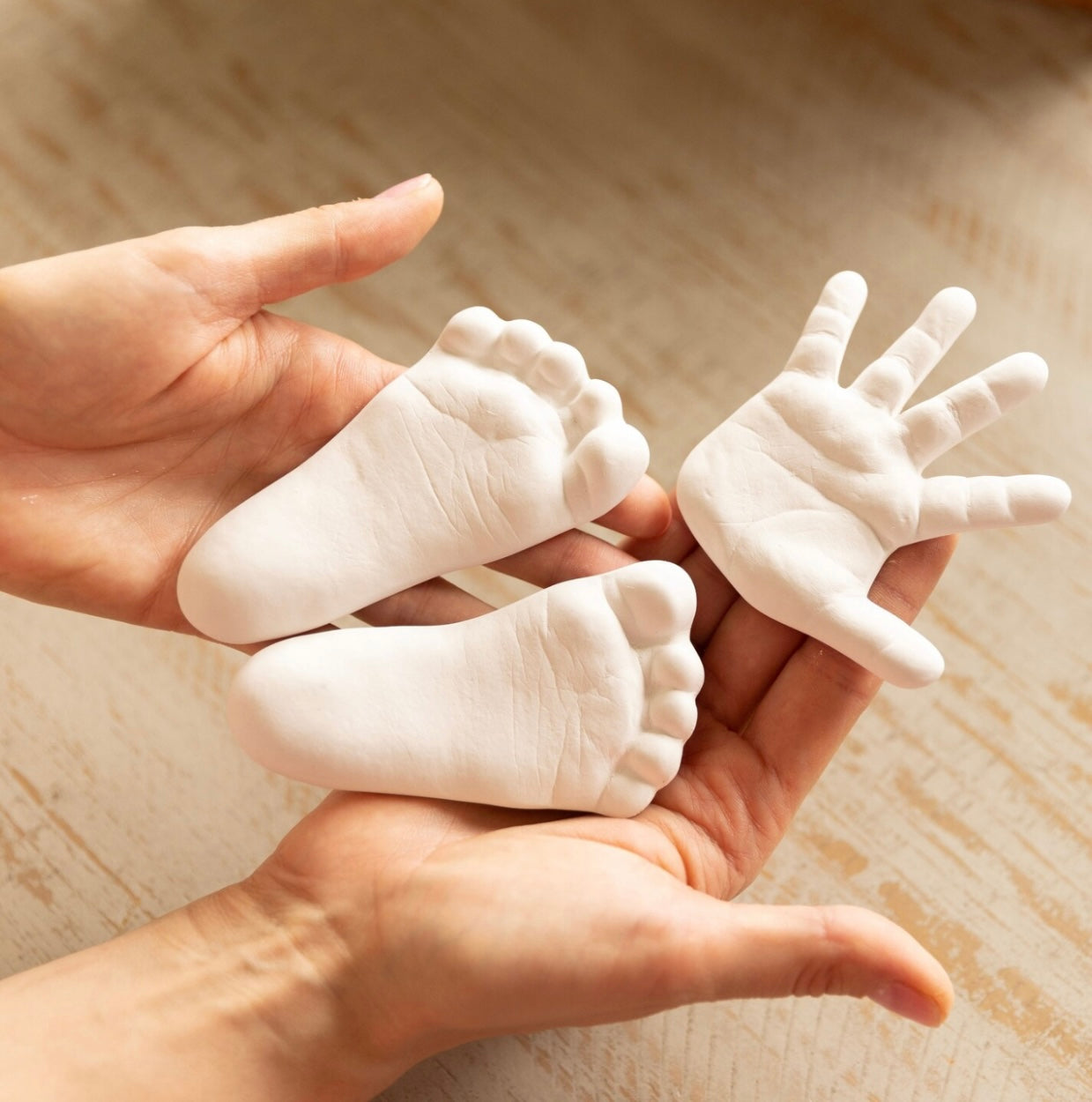 Premium Hand Casting Kit - Large Keepsake Molding Hand Holding Kit - Hands Plaster Kit Statue DIY Home DIY